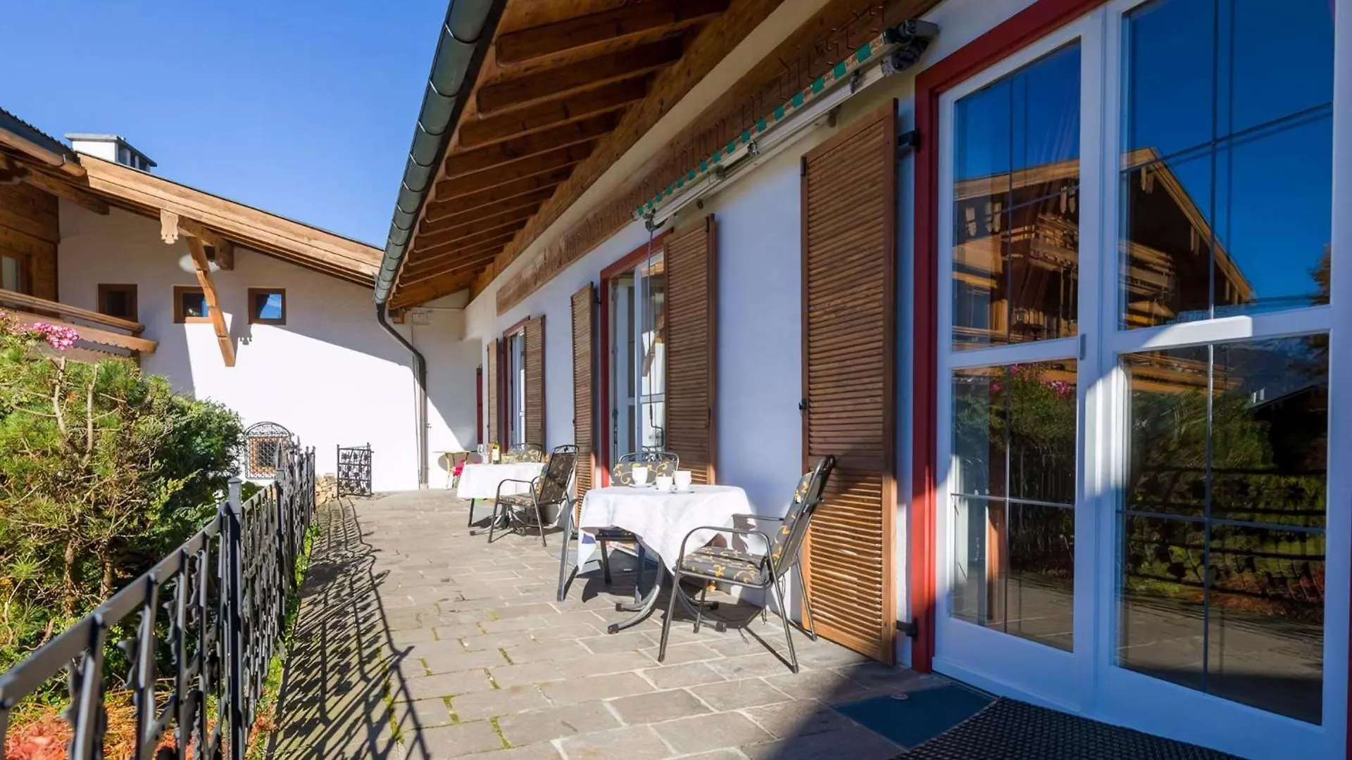 Grosse Ferienwohnung In Oberschoenau Mit Garten Schoenau am Koenigsee 0*,
